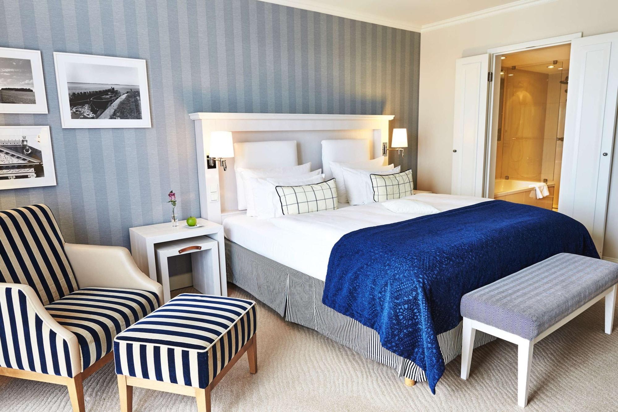 ชไตเกนแบร์เกอร์ แกรนด์โฮเต็ล แอนด์ สปา เฮริงสดอร์ฟ Hotel ภายนอก รูปภาพ A bedroom at the Cape Grace