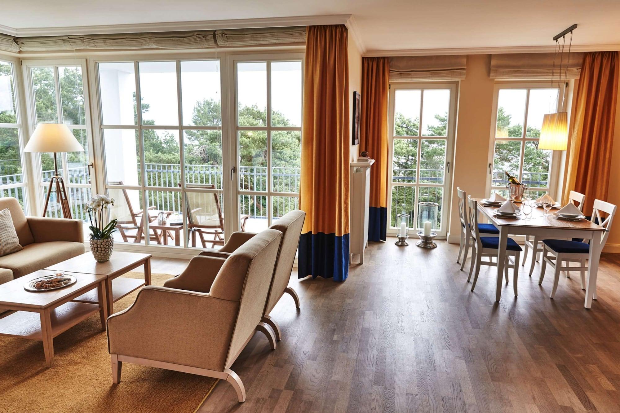 ชไตเกนแบร์เกอร์ แกรนด์โฮเต็ล แอนด์ สปา เฮริงสดอร์ฟ Hotel ภายนอก รูปภาพ A suite at the Hotel de la Paix