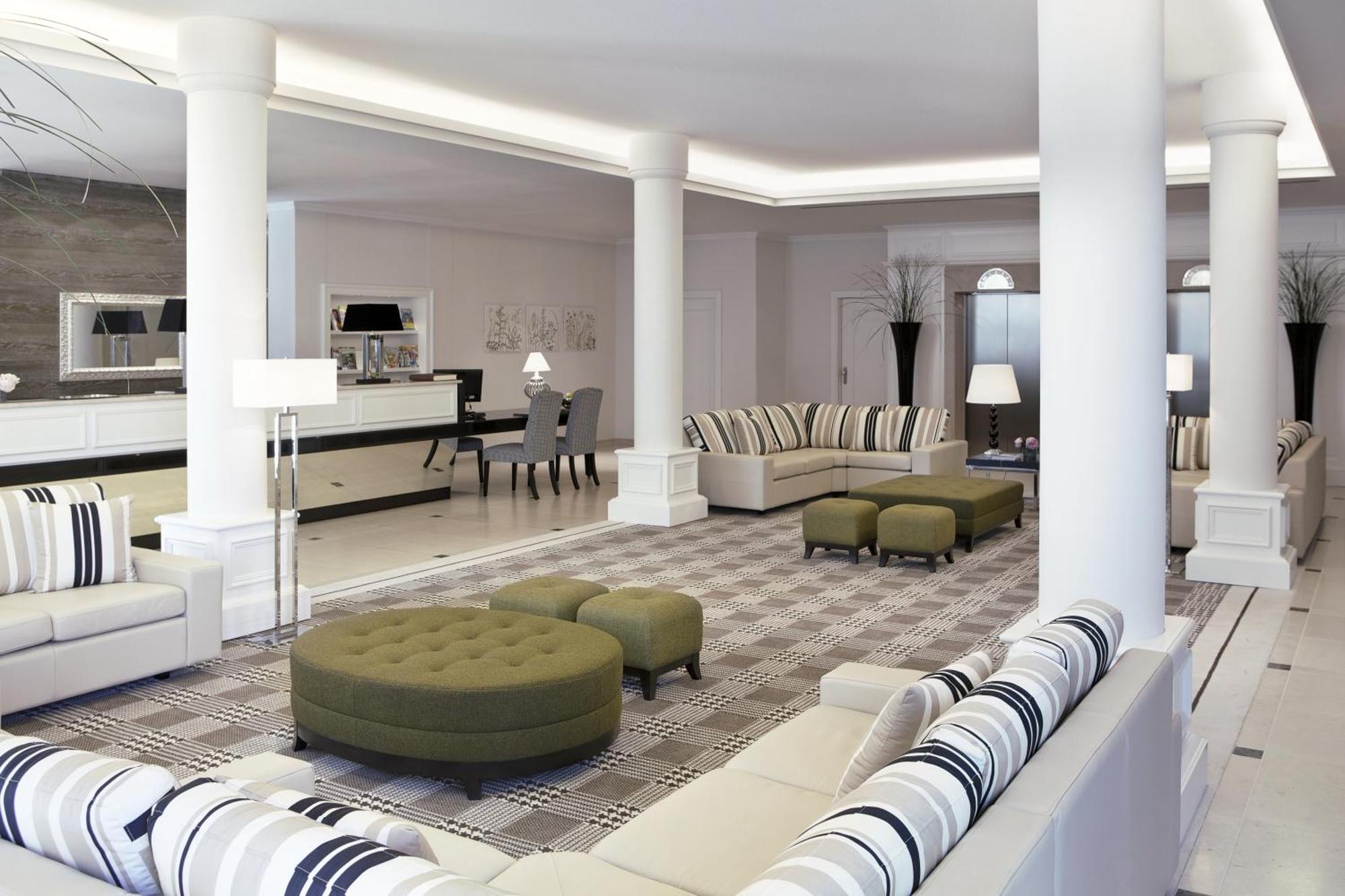 ชไตเกนแบร์เกอร์ แกรนด์โฮเต็ล แอนด์ สปา เฮริงสดอร์ฟ Hotel ภายนอก รูปภาพ The interior of the hotel