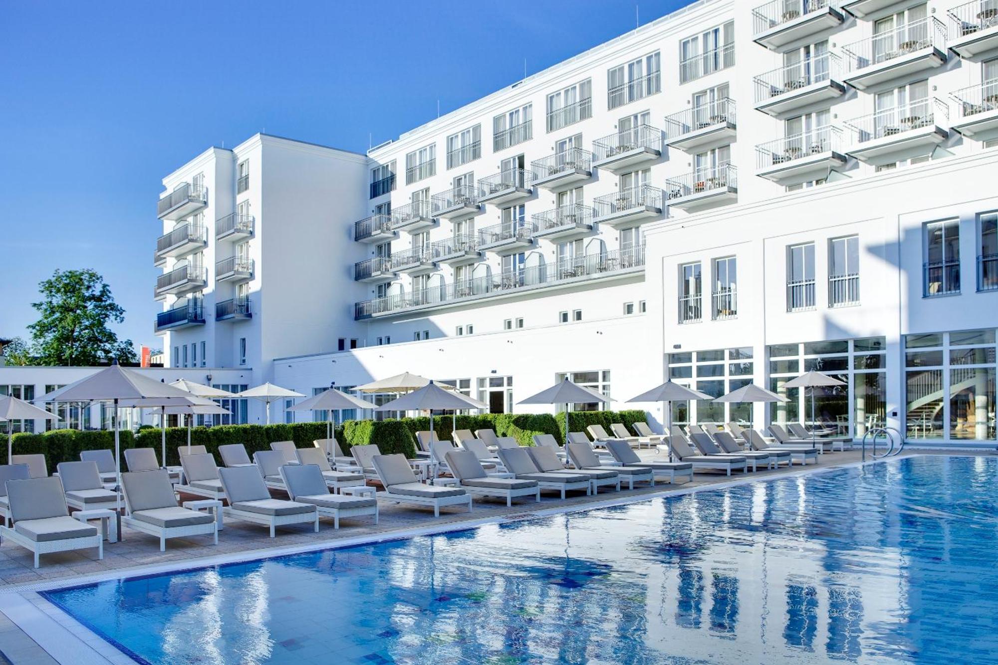 ชไตเกนแบร์เกอร์ แกรนด์โฮเต็ล แอนด์ สปา เฮริงสดอร์ฟ Hotel สิ่งอำนวยความสะดวก รูปภาพ The Hotel's pool