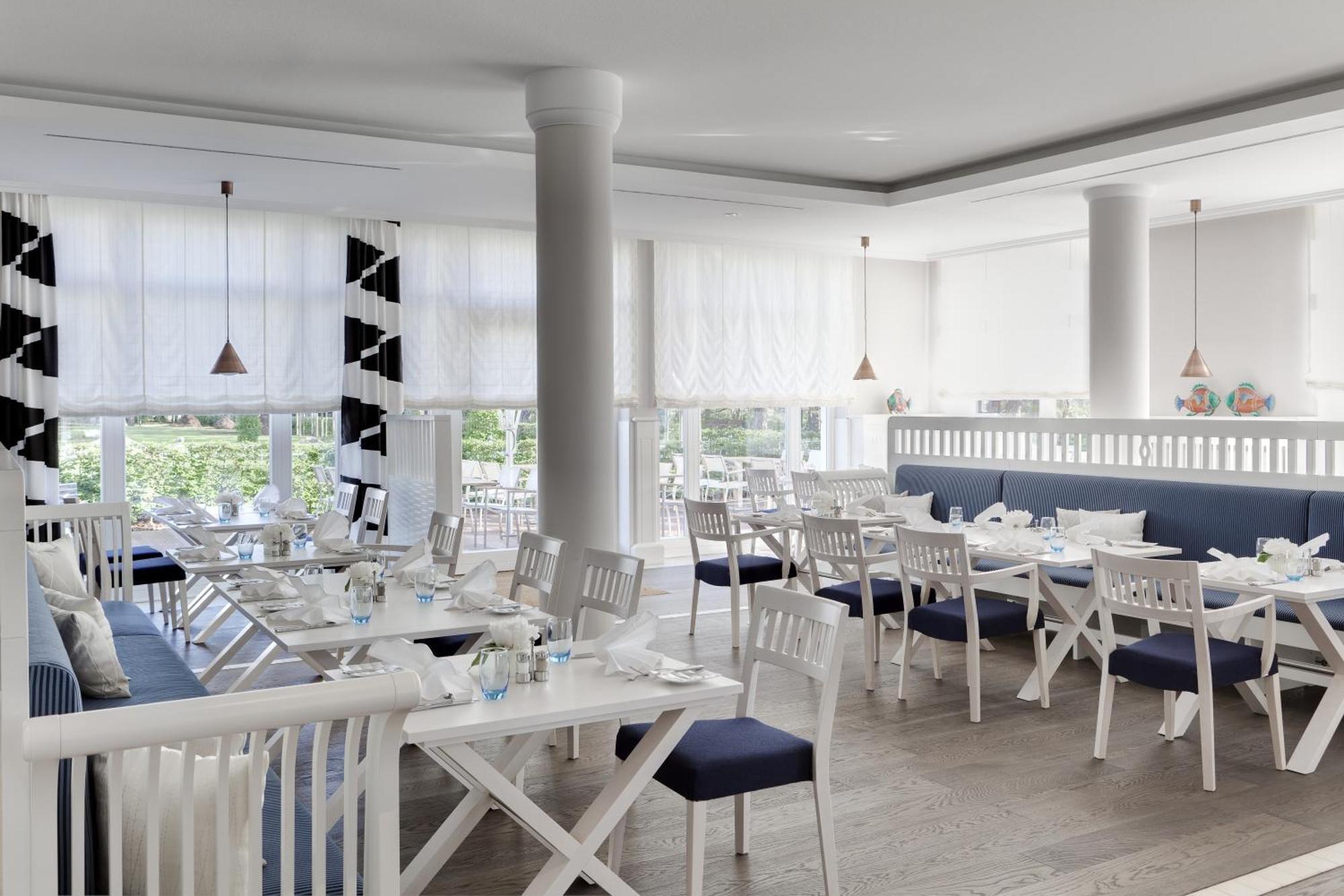 ชไตเกนแบร์เกอร์ แกรนด์โฮเต็ล แอนด์ สปา เฮริงสดอร์ฟ Hotel ภายนอก รูปภาพ Restaurant