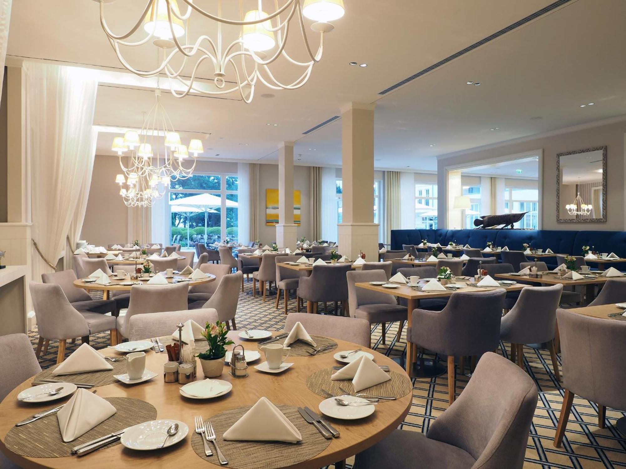 ชไตเกนแบร์เกอร์ แกรนด์โฮเต็ล แอนด์ สปา เฮริงสดอร์ฟ Hotel ภายนอก รูปภาพ The restaurant